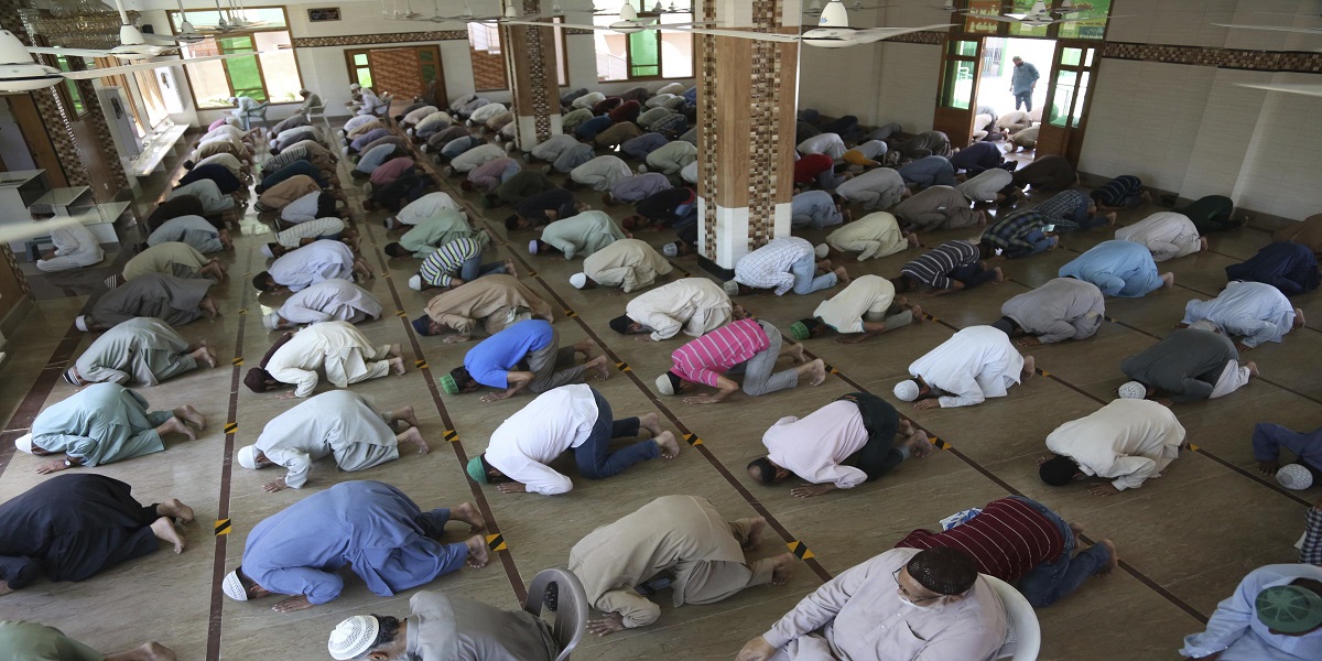 Muslims observe Jumat-ul-Wida as Ramadan nears end