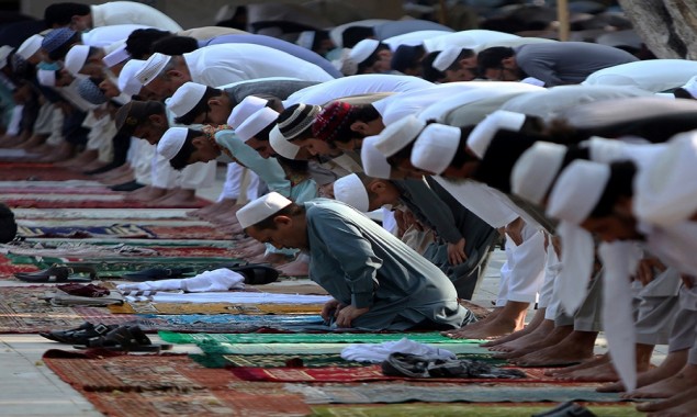 Pakistan celebrates Eid Al-Fitr under strict Coronavirus Lockdown