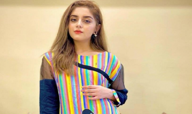 What inspired Alizeh Shah to become a vocalist?