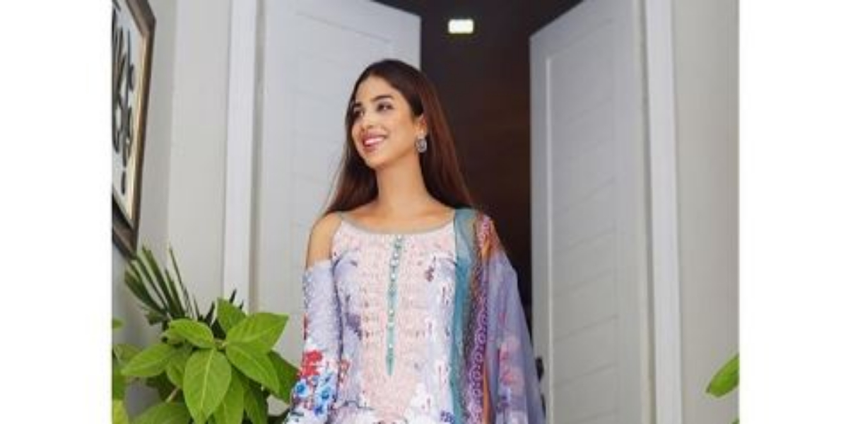 Sonya Hussyn’s Floral Gharara Set Is Winner For Eid Celebrations