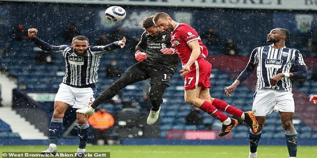 Liverpool goalkeeper Alisson scores game winning header