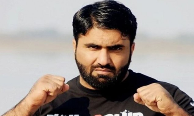 Irfan Mehsood Breaks Guinness World record for 55 push-ups in one minute