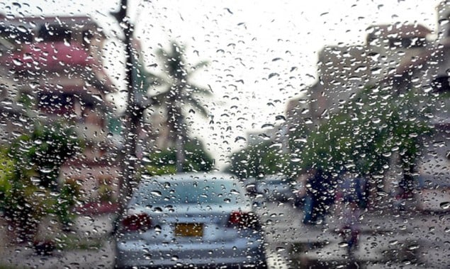 Karachiites Brace Yourselves For Light drizzle After Spell Of severe hot weather