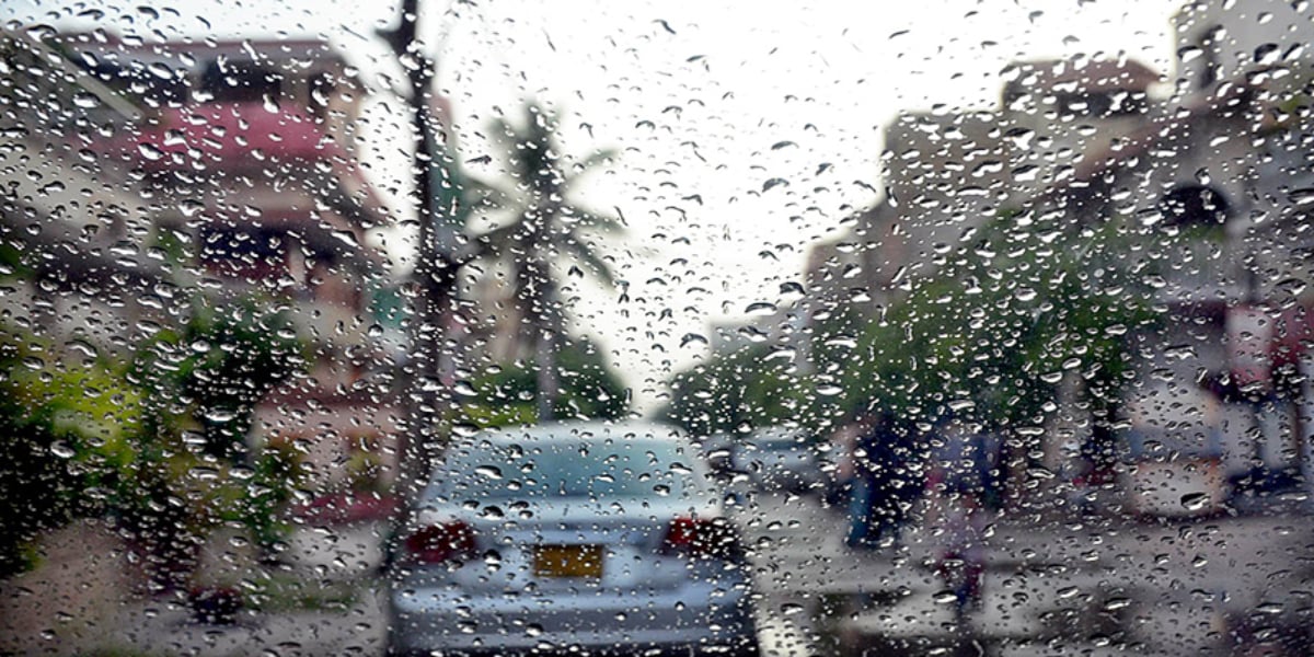 Karachi light drizzling forecast