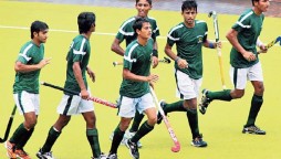 Karachi: Hockey players receive COVID-19 jabs