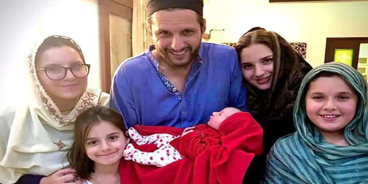 Shahid Afridi daughters