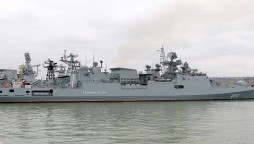 The Black Sea Fleet of Russia Threatens To Destroy US Ship As it Enters Russian Seas