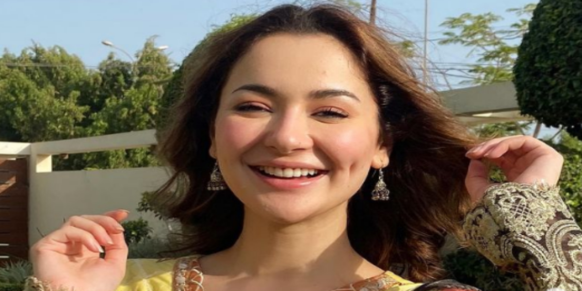 Hania Amir's girl next door aesthetic looks stole hearts every time