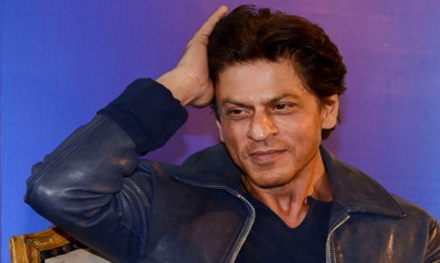 Shah Rukh Khan responds to a fan’s tweet asking him if he is ‘berozgaar’