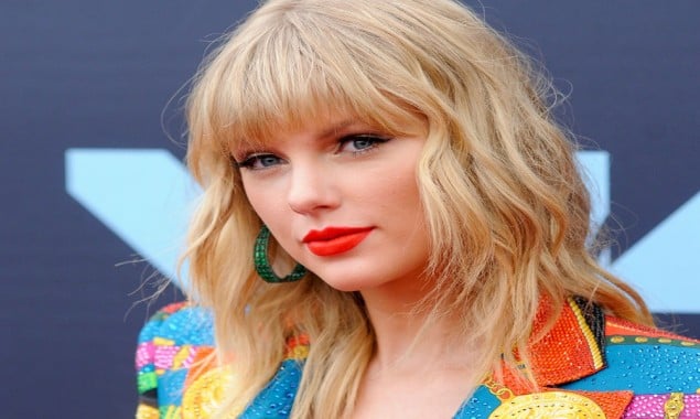 Taylor Swift’s ‘Evermore’ vinyl version sales set new record