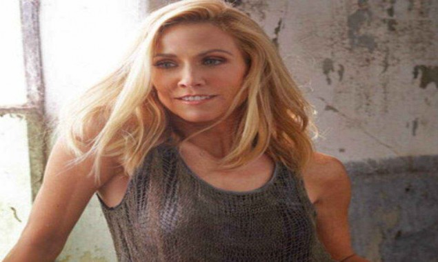 Sheryl Crow discusses about performing live music after the pandemic