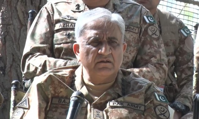 COAS Gen Qamar Javed Bajwa celebrates Eid-ul-Adha with forces near Pak-Afghan border