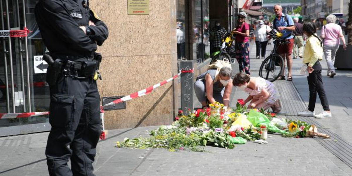 Germany: Two People Injured In Knife Attack On Passers-By In Erfurt