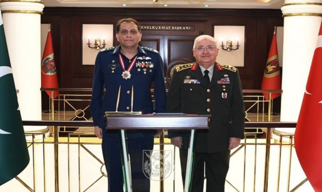 Pakistan-Turkish Senior Military Leadership Discuss Defense Ties