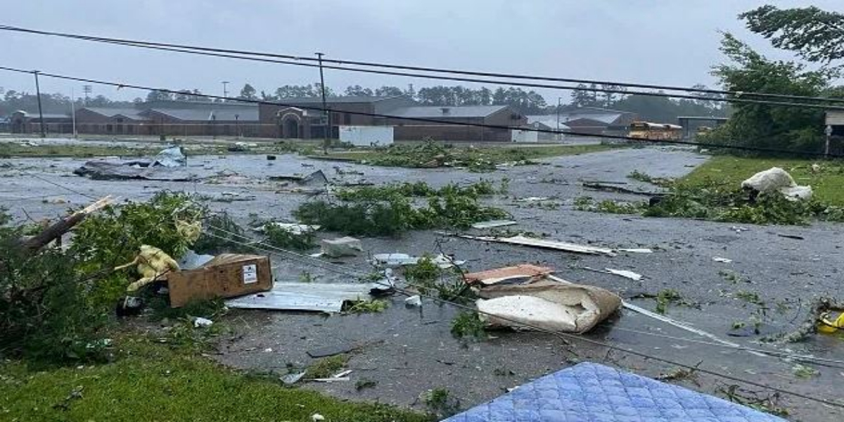 Alabama: Tropical Storm Kills Over Dozen Including Kids