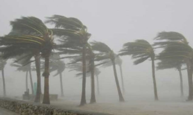 Karachi rains and strong winds