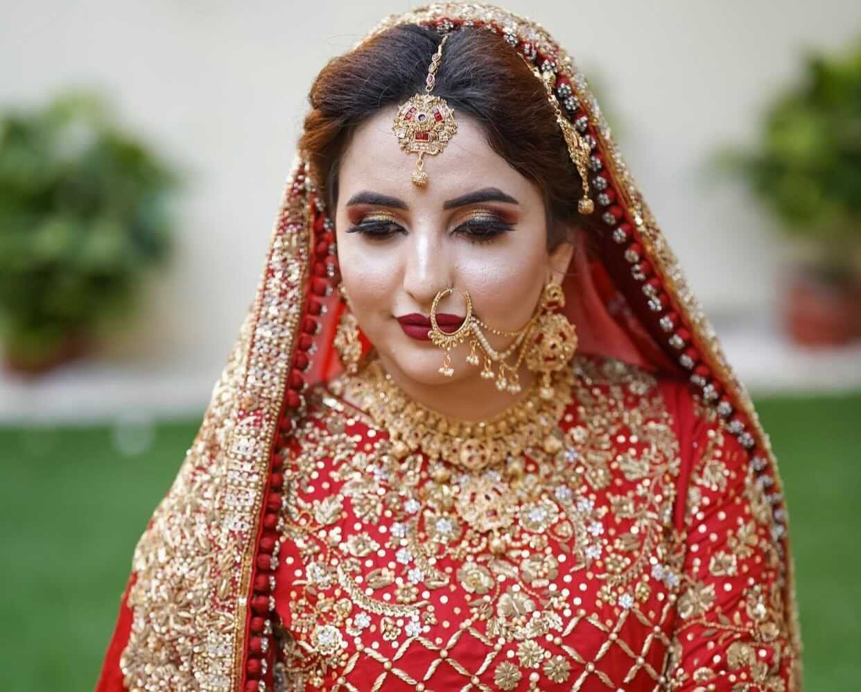 Hareem Shah ties the knot, keeps details about husband under wraps