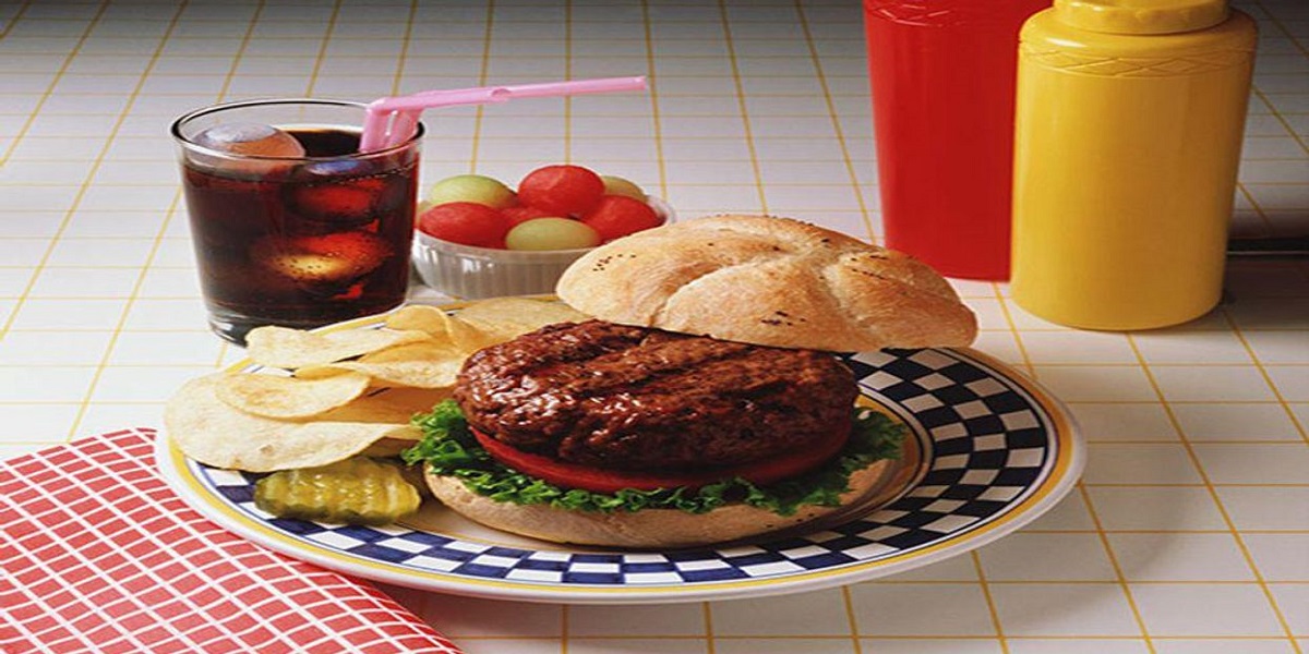 Potato chips and fatty lunches increase the risk of heart disease