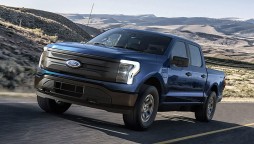 Ford receives 100,000 F-150 Lightning pre-orders in three weeks