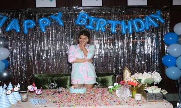 Kriti Sanon Celebrates Her 31st Birthday Bash At Mimi's Set