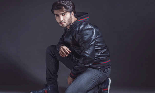 Feroze Khan termed as ‘SRK for the poor’ by fans