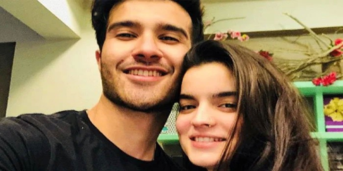 Feroze Khan and Alizey blessed with a baby girl