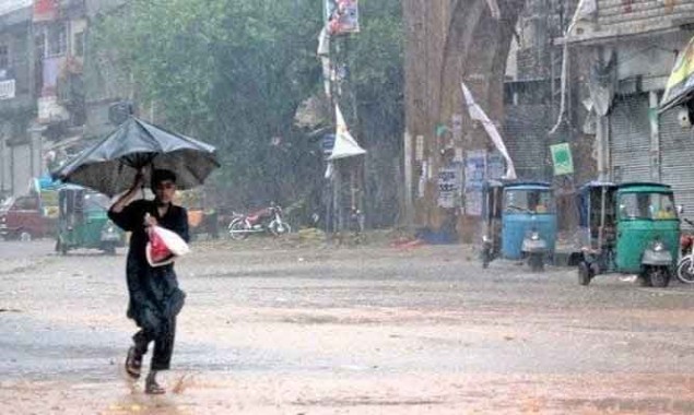Rains Karachi lives