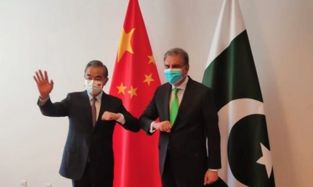 Bus tragedy an accident, Qureshi tells Chinese counterpart