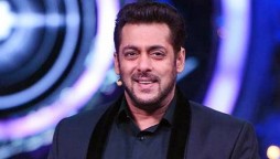 Bigg Boss 15: how much Salman Khan charges per episode to host a reality show? Fan shocked