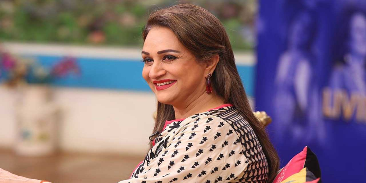 Bushra Ansari dance