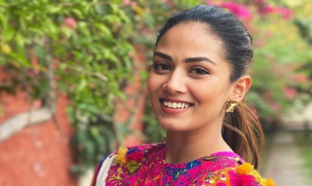 Mira Rajput shares Picture in colourful shirt, fan says ‘Kabir Singh dhoond raha hai college me’