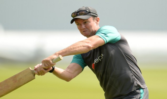Sri Lankan Coach Grant Flower Under Isolation After Contracting COVID-19