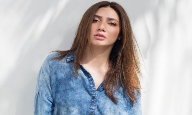 “Zoom in to my nose” – Mahira Khan Quashes rumours of cosmetic surgery