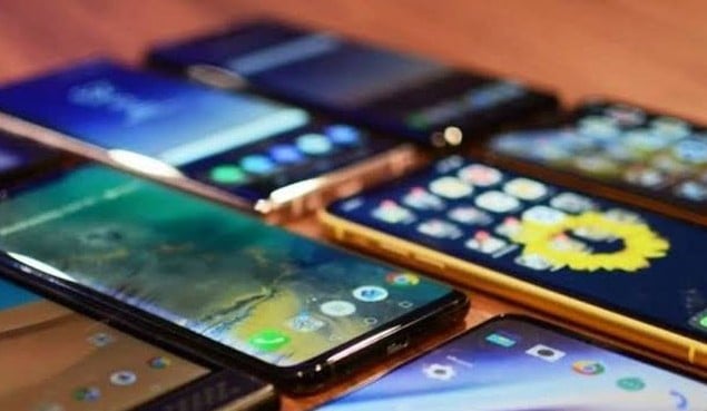 Pakistan to start exporting mobile phones from next year: adviser