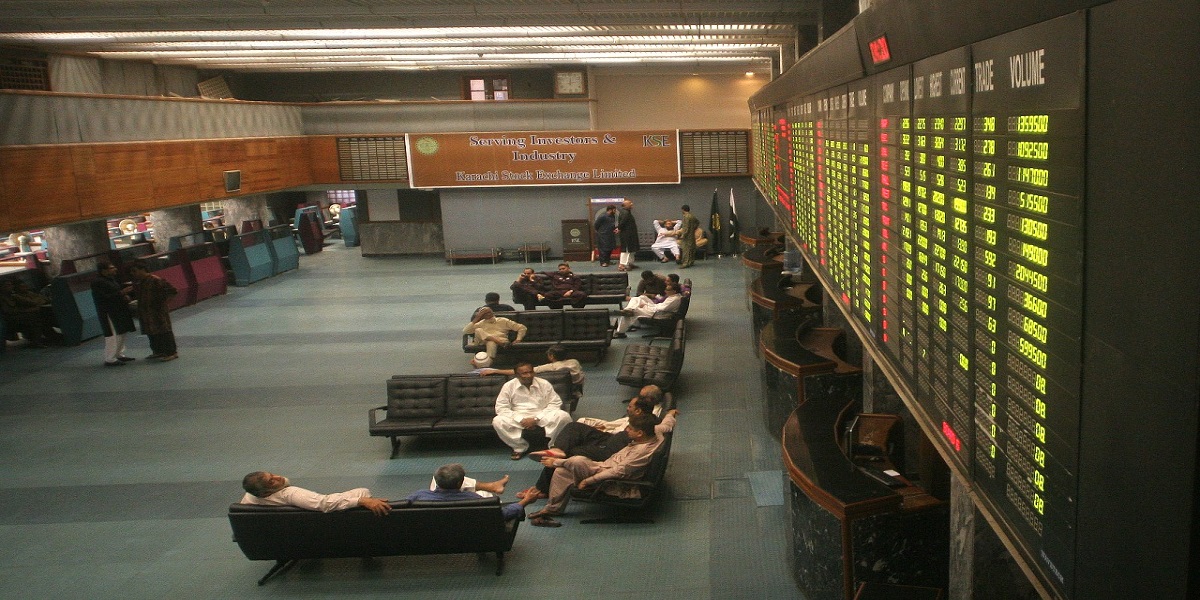 Pakistan stocks continue bullish trend; gain 136.79 points
