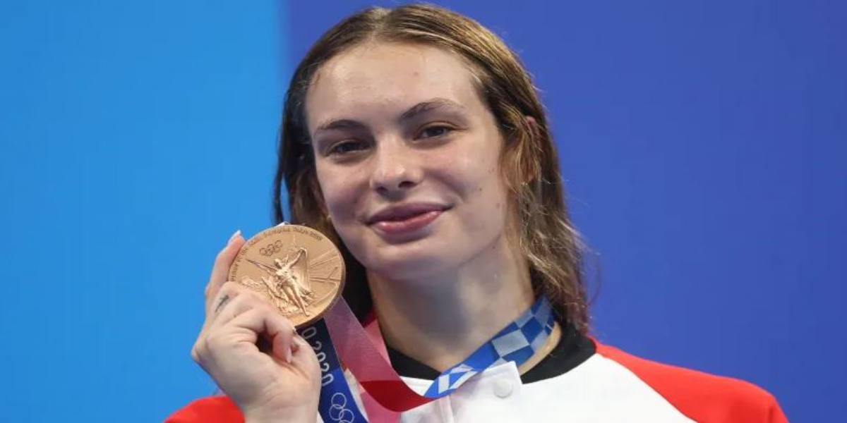 Penny Oleksiak bronze medal