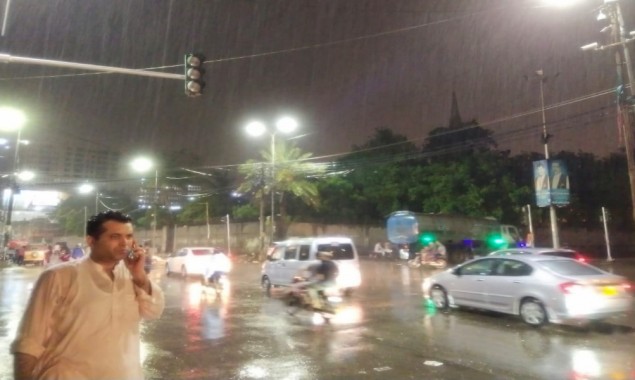 Overnight Rainfall Causes Waterlogging, More Rain Predicted In Karachi