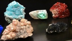 Pakistan can earn $5 billion through exports of precious stones