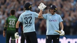 England whitewashes Pakistan in complete ODI series