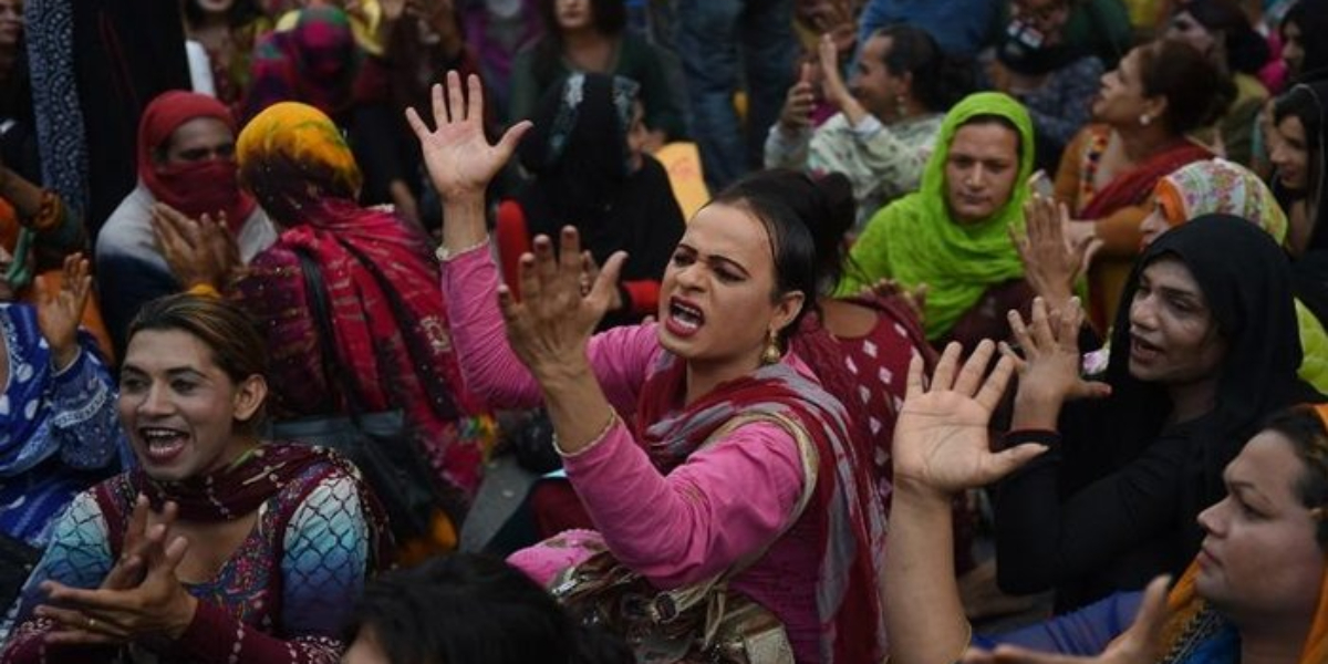 Murad Raas transgenders