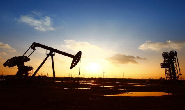 EIA trims global oil demand, price forecast