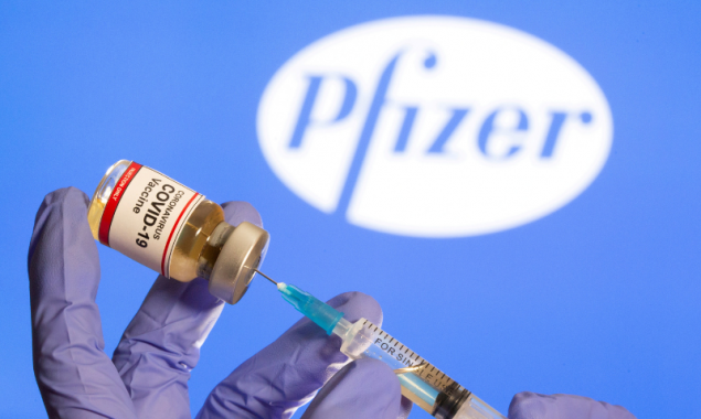 US states, firms shift from carrot to stick on coronavirus vaccinations