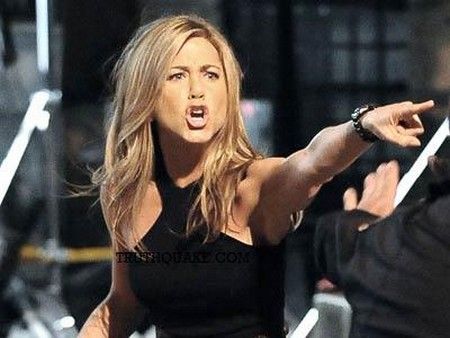 Jennifer Aniston Expresses Zero Tolerance for Unvaccinated Friends