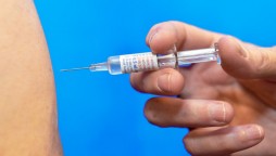 Risk of vaccine-resistant variants highest when most jabbed: study