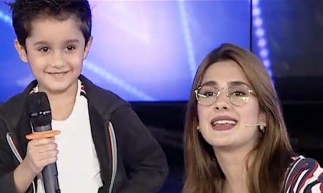 Watch: A boy flirts with Kubra Khan on a live show