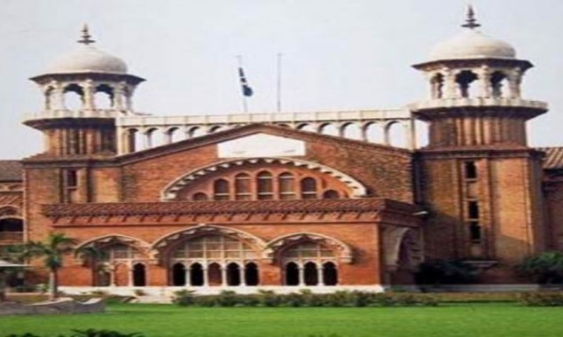 LHC pulls up govt officials over rising smog, pollution