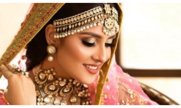 Ayeza Khan recent photoshoot in bridal ensemble goes viral