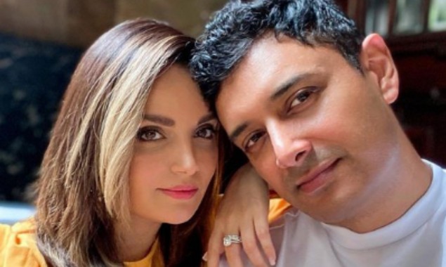 Armeena Khan celebrates wedding anniversary with her husband, see photos
