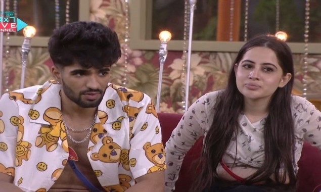 Bigg Boss 15: Urfi Javed lashes out at Zeeshan Khan for stabbing her in the back