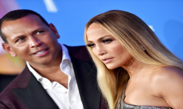 Jennifer Lopez deletes photos with her Ex Alex Rodriguez after unfollowing him